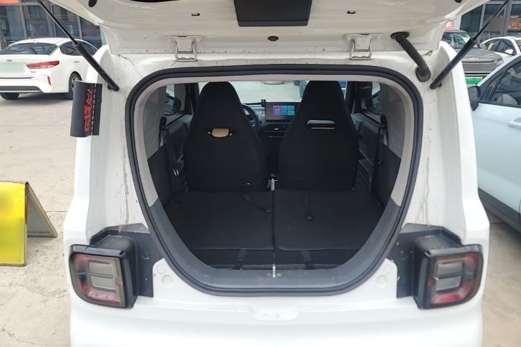 Used Geely Galaxy Panda 2024 Panda Mini 200km Endurance Bear Trunk