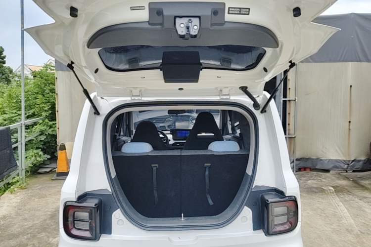 Used Geely Galaxy Panda 2024 200km Panda Kart Trunk