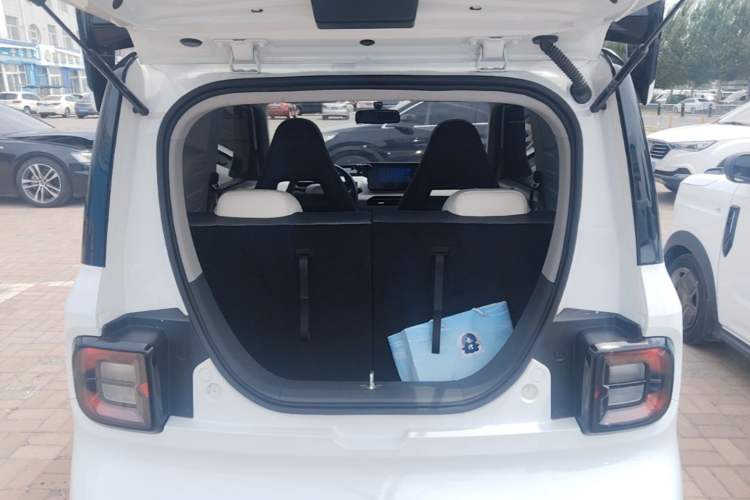 Used Geely Galaxy Panda 2024 200km Panda Kart Trunk