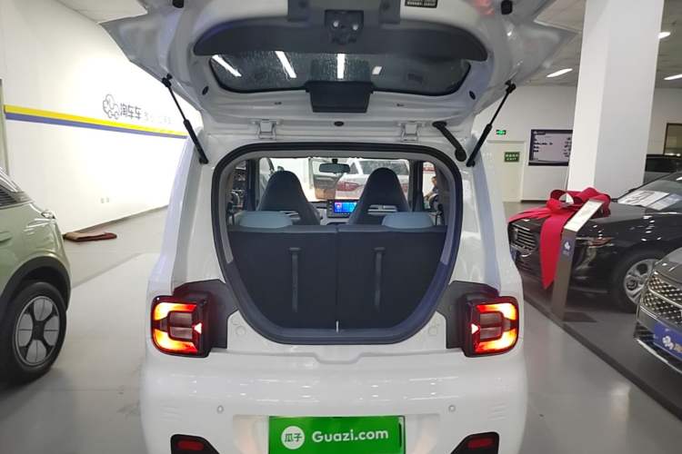 Used Geely Galaxy Panda 2024 Panda Mini 200km Endurance Bear Trunk
