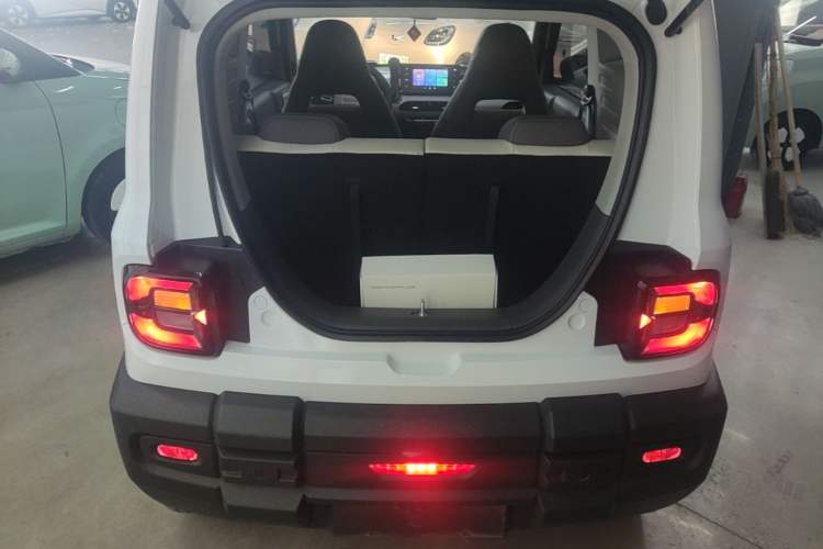 Used Geely Galaxy Panda 2024 200km Panda Rider Trunk