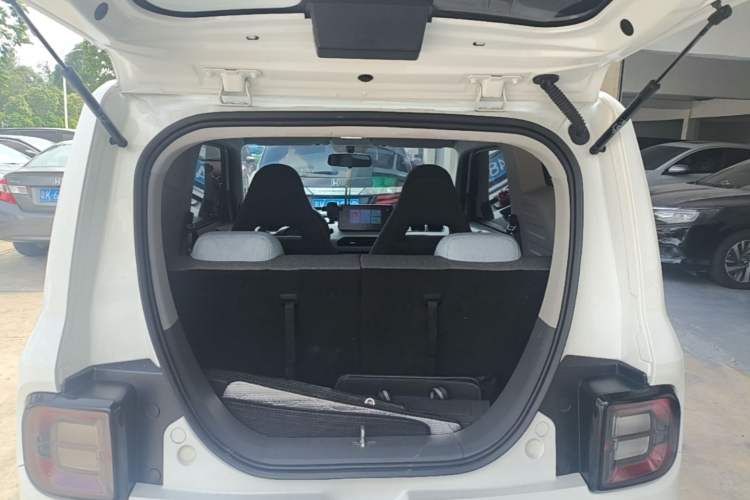 Used Geely Galaxy Panda 2024 Panda Mini 200km Endurance Bear Trunk