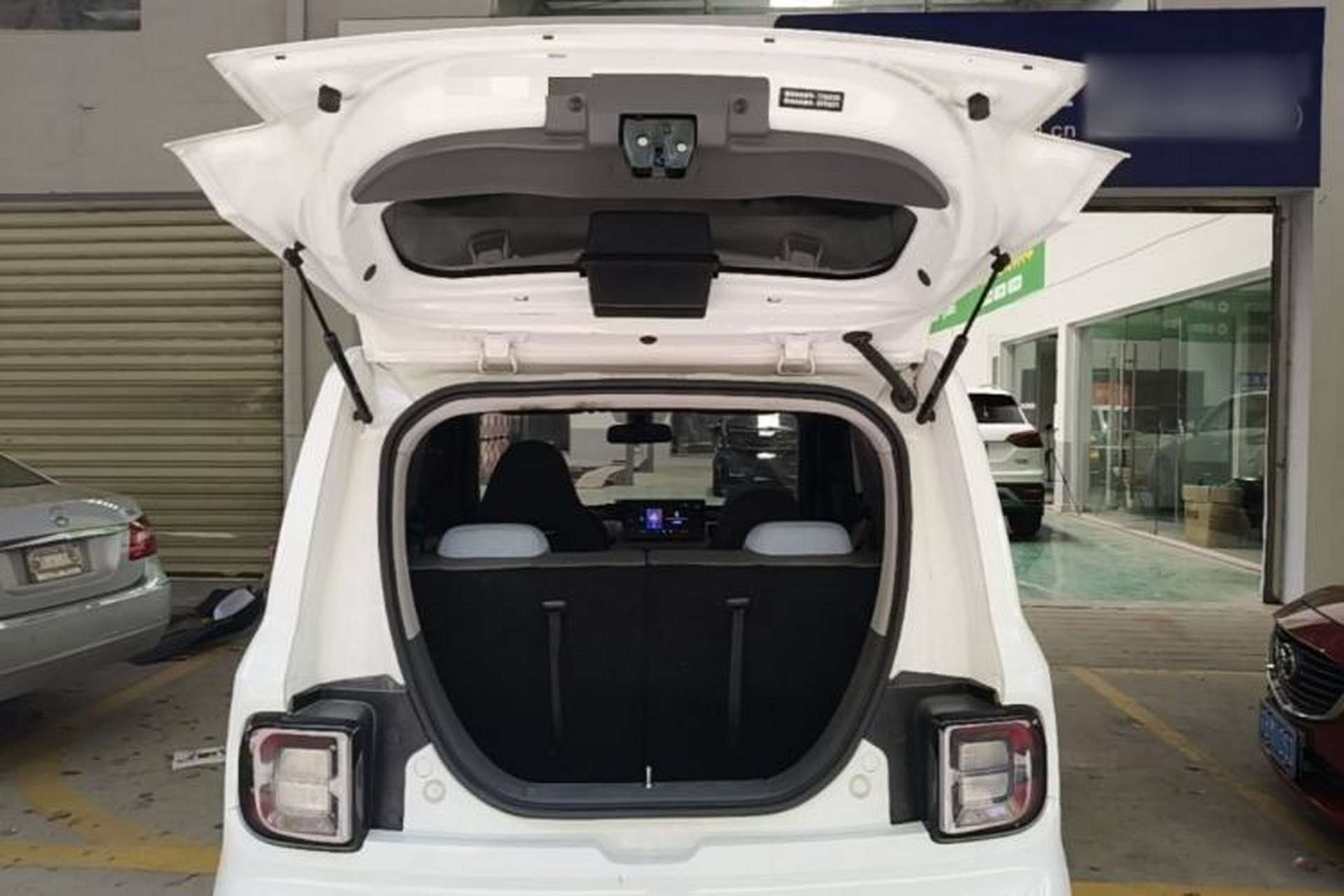 Used Geely Galaxy Panda 2024 Panda Mini 200km Endurance Bear Trunk