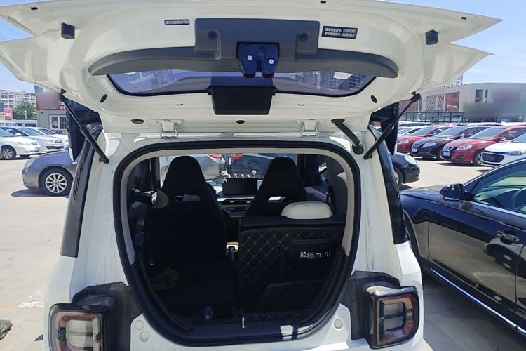 Used Geely Galaxy Panda 2024 200km Panda Kart Trunk