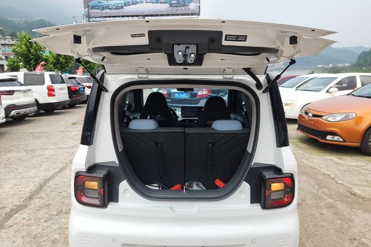Used Geely Galaxy Panda 2024 Panda Mini 200km Endurance Bear Trunk