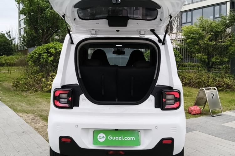 Used Geely Galaxy Panda 2024 Panda Mini 200km Endurance Bear Trunk