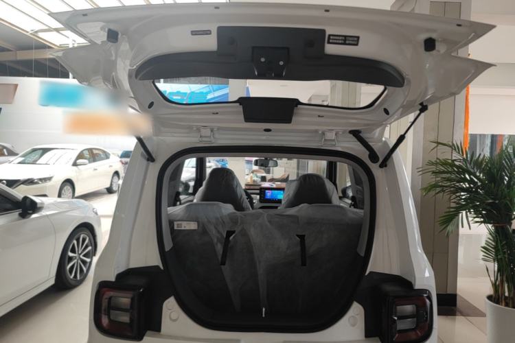 Used Geely Galaxy Panda 2024 Panda Mini 200km Endurance Bear Trunk