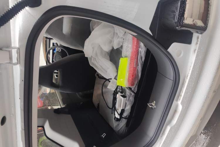 Used Geely Galaxy Panda 2024 Panda Mini 200km Endurance Bear Trunk