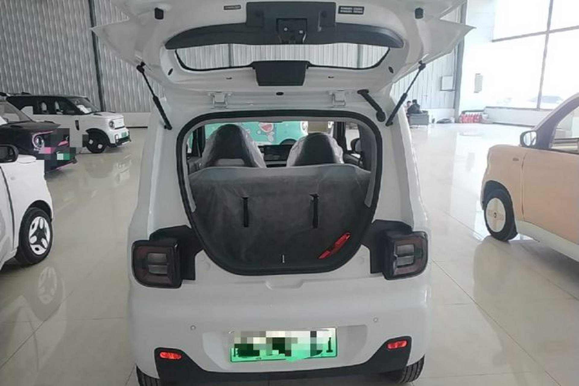 Used Geely Galaxy Panda 2024 Panda Mini 200km Endurance Bear Trunk