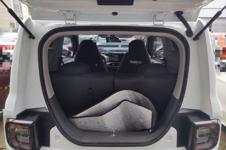 Used Geely Galaxy Panda 2024 Panda Mini 200km Dragon Edition Trunk