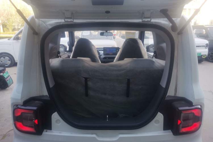 Used Geely Galaxy Panda 2024 Panda Mini 200km Endurance Bear Trunk