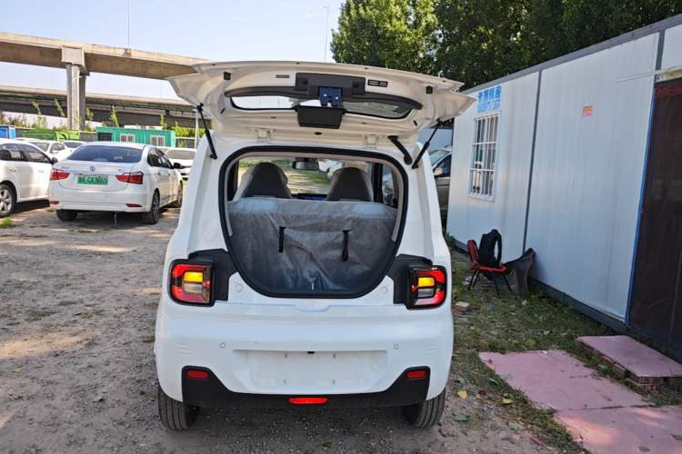 Used Geely Galaxy Panda 2024 Panda Mini 200km Endurance Bear Trunk