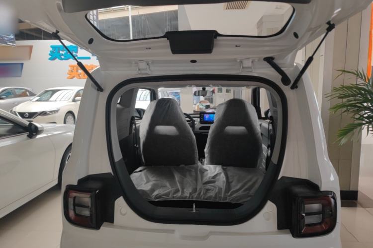 Used Geely Galaxy Panda 2024 Panda Mini 200km Endurance Bear Trunk