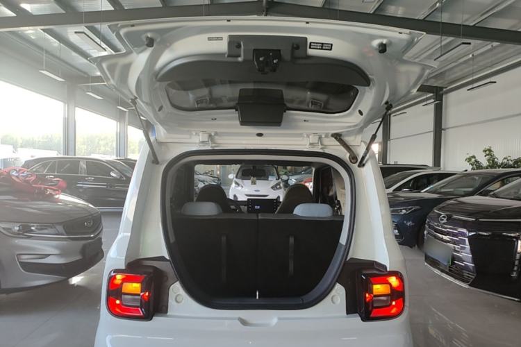 Used Geely Galaxy Panda 2024 Panda Mini 200km Endurance Bear Trunk