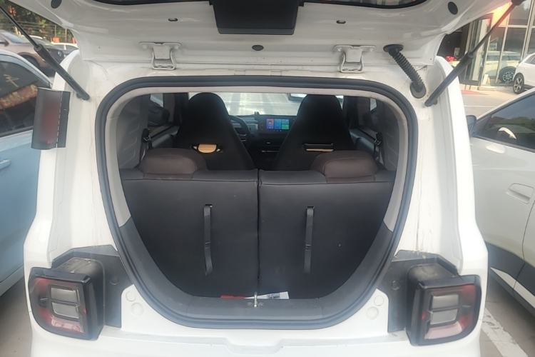 Used Geely Galaxy Panda 2024 Panda Mini 200km Endurance Bear Trunk