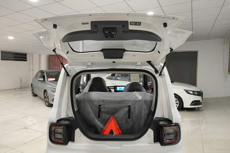 Used Geely Galaxy Panda 2024 Panda Mini 200km Endurance Bear Trunk