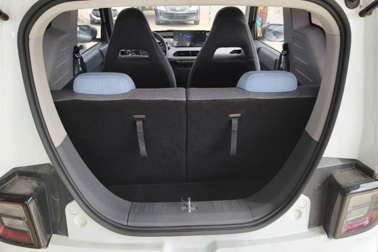Used Geely Galaxy Panda 2024 Panda Mini 200km Endurance Bear Trunk