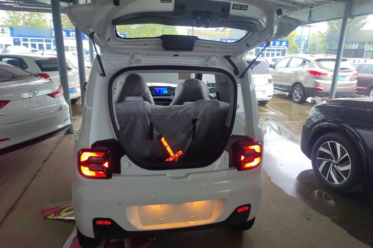 Used Geely Galaxy Panda 2024 Panda Mini 200km Endurance Bear Trunk