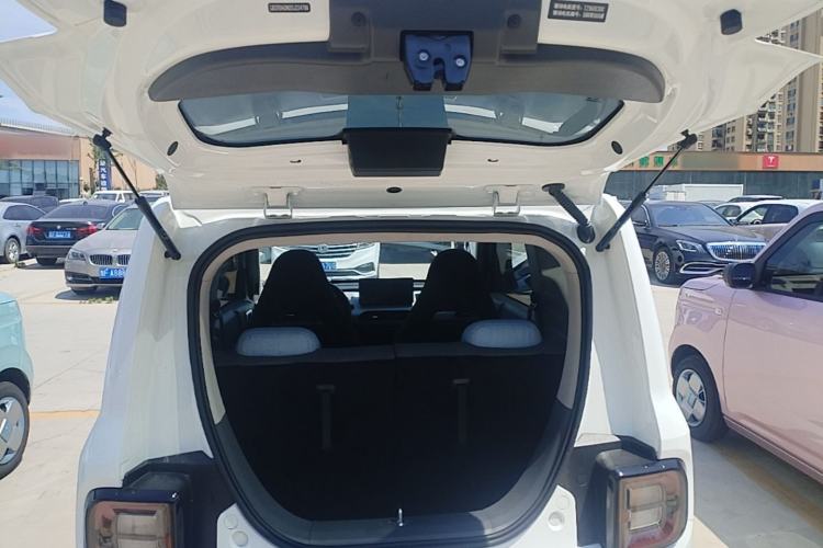 Used Geely Galaxy Panda 2024 Panda Mini 200km Endurance Bear Trunk
