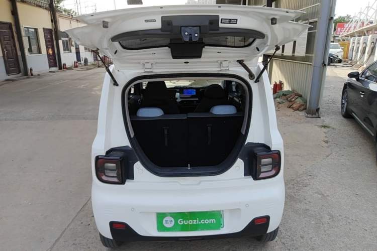 Used Geely Galaxy Panda 2024 Panda Mini 200km Endurance Bear Trunk