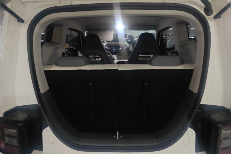 Used Geely Galaxy Panda 2024 200km Panda Rider Trunk