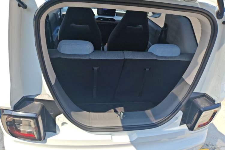 Used Geely Galaxy Panda 2024 Panda Mini 200km Endurance Bear Trunk