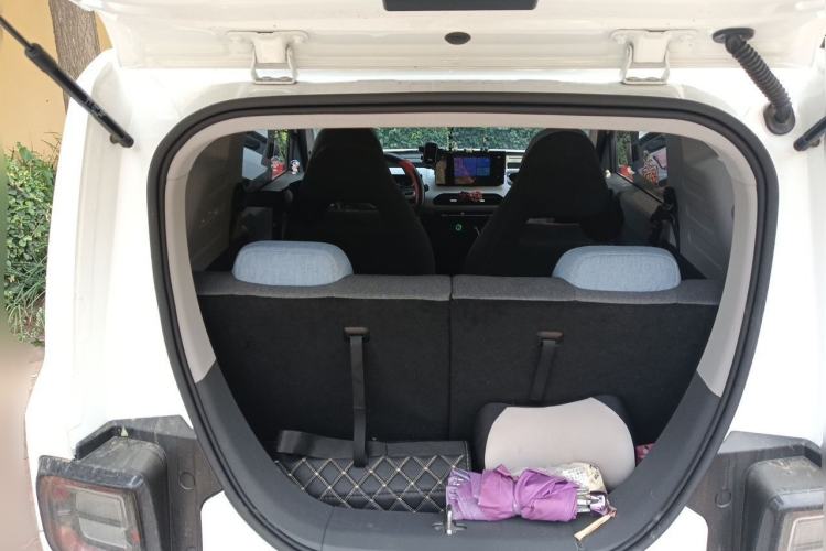 Used Geely Galaxy Panda 2024 Panda Mini 200km Endurance Bear Trunk