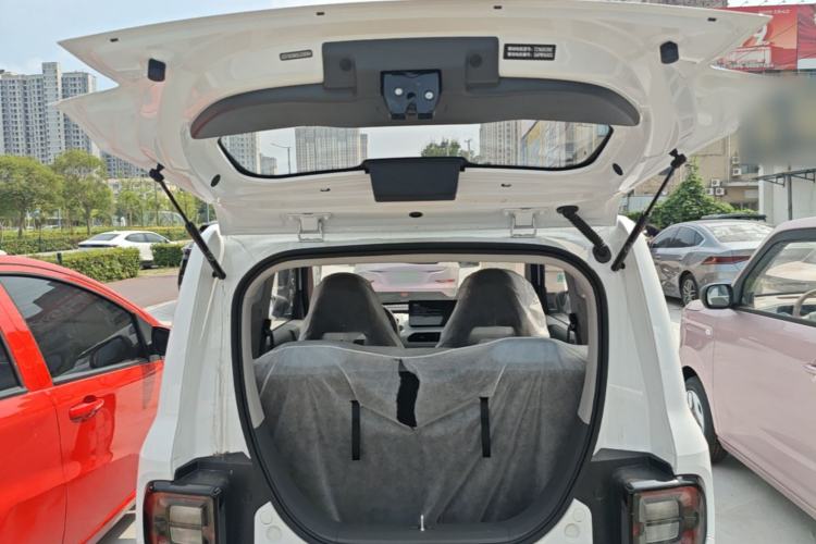 Used Geely Galaxy Panda 2024 Panda Mini 200km Endurance Bear Trunk