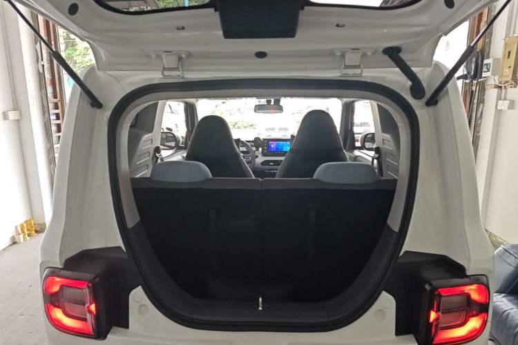 Used Geely Galaxy Panda 2024 Panda Mini 200km Endurance Bear Trunk