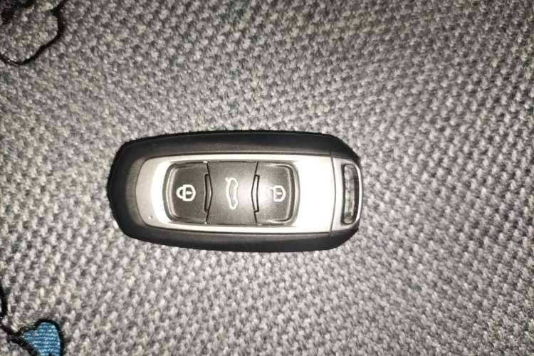 Used Geely Galaxy Panda 2024 Panda Mini 200km Endurance Bear Vehicle Key