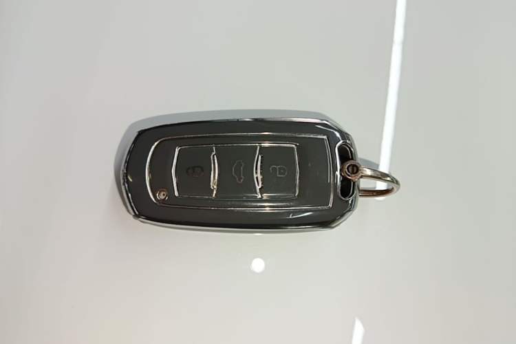Used Geely Galaxy Panda 2024 Panda Mini 200km Endurance Bear Vehicle Key