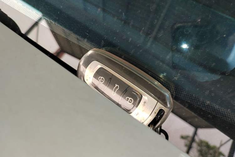 Used Geely Galaxy Panda 2024 Panda Mini 200km Endurance Bear Vehicle Key