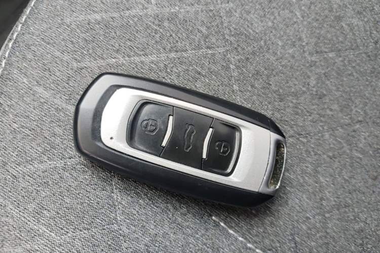 Used Geely Galaxy Panda 2024 Panda Mini 200km Endurance Bear Vehicle Key