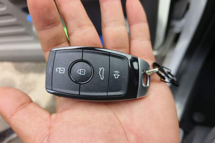 Used Geely Galaxy Panda 2024 Panda Mini 200km Endurance Bear Vehicle Key