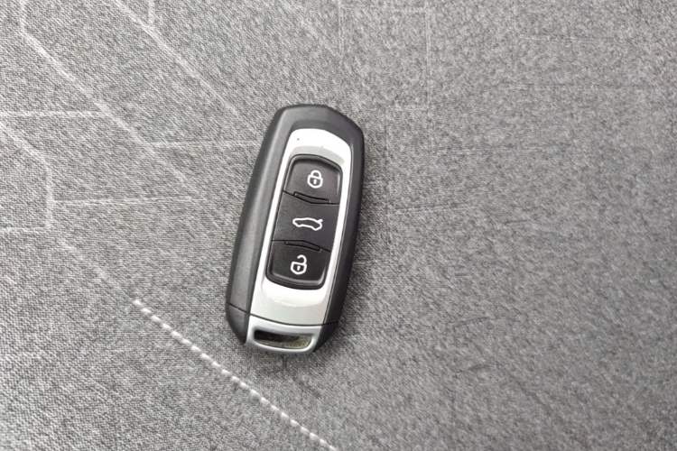 Used Geely Galaxy Panda 2024 Panda Mini 200km Endurance Bear Vehicle Key