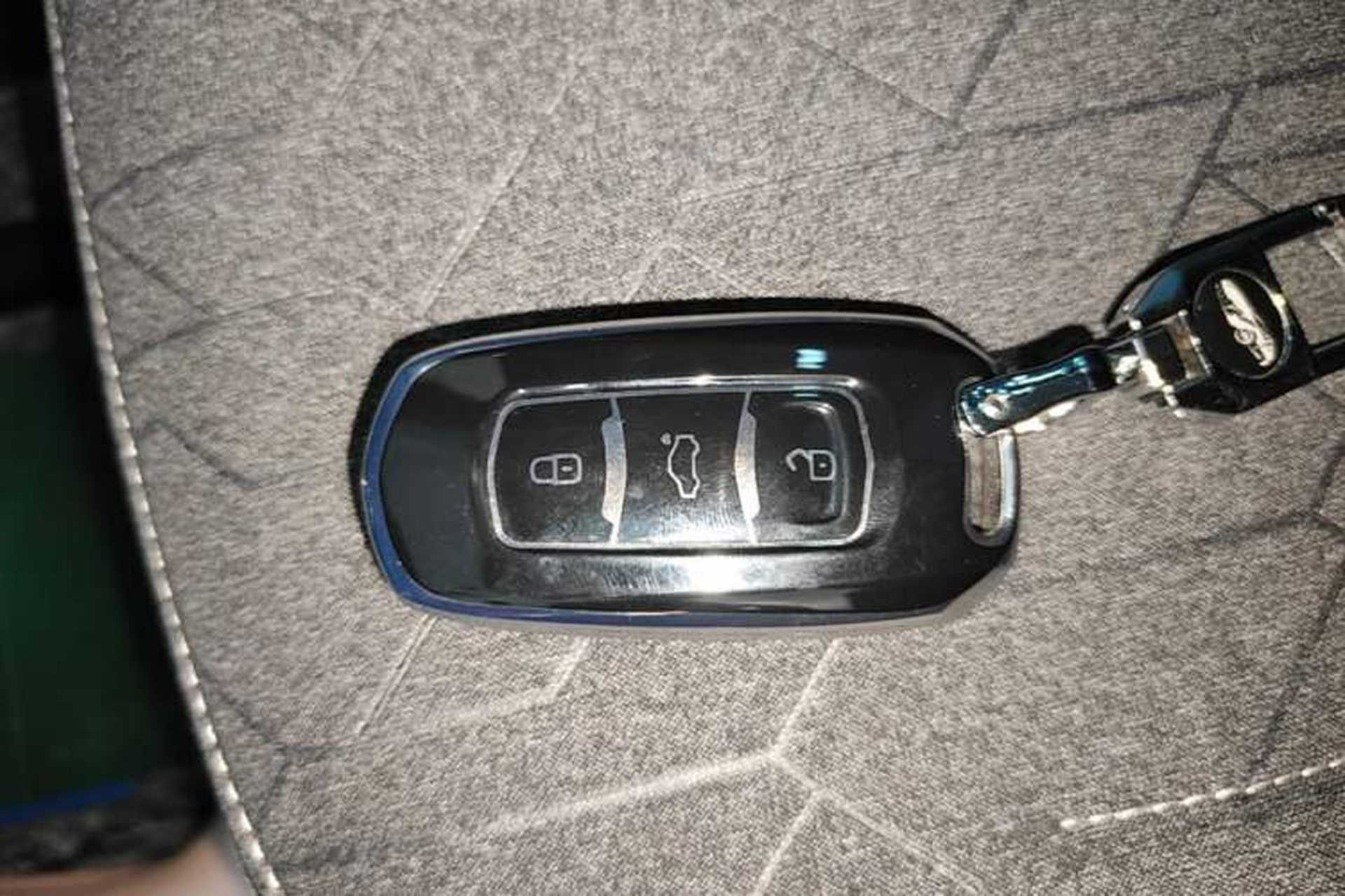 Used Geely Galaxy Panda 2024 Panda Mini 200km Endurance Bear Vehicle Key