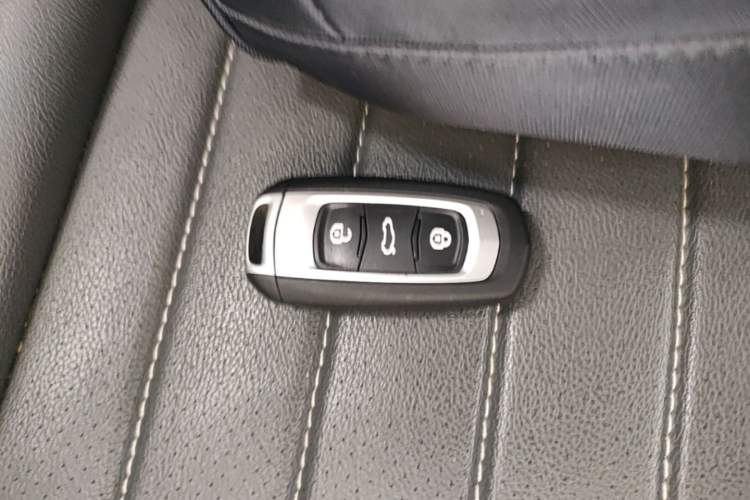 Used Geely Galaxy Panda 2024 Panda Mini 200km Dragon Edition Vehicle Key