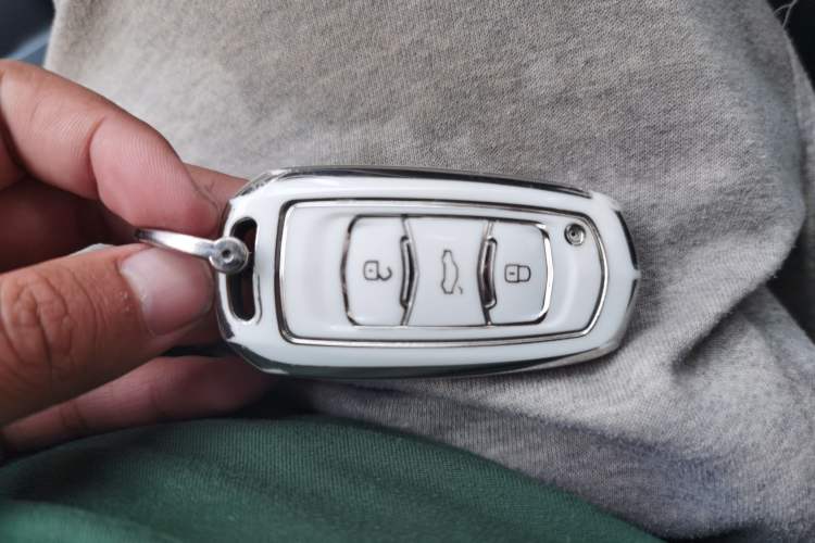 Used Geely Galaxy Panda 2024 200km Panda Rider Vehicle Key