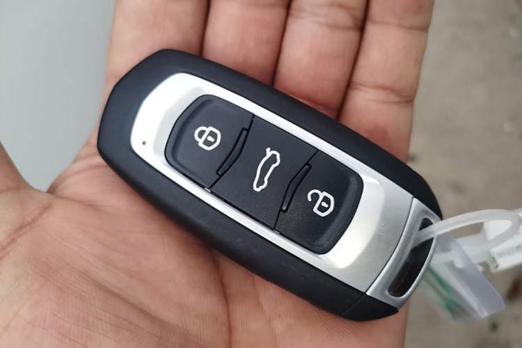 Used Geely Galaxy Panda 2024 Panda Mini 200km Endurance Bear Vehicle Key