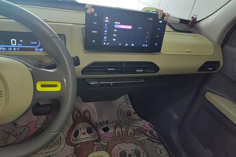 Used Geely Galaxy Panda 2024 200km Panda Rider Audio And AC Panel