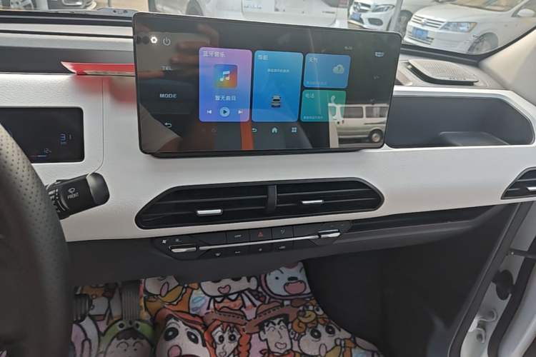 Used Geely Galaxy Panda 2024 Panda Mini 200km Endurance Bear Audio And AC Panel