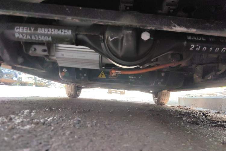 Used Geely Galaxy Panda 2024 200km Panda Rider Chassis Rear