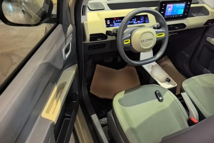 Used Geely Galaxy Panda 2024 200km Panda Rider Driver Seat