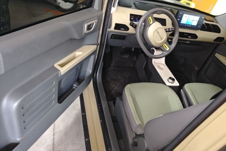 Used Geely Galaxy Panda 2024 200km Panda Rider Driver Seat