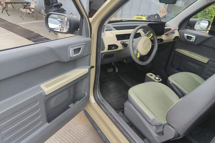 Used Geely Galaxy Panda 2024 200km Panda Rider Driver Seat