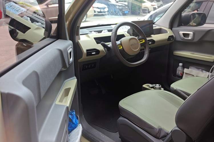 Used Geely Galaxy Panda 2024 200km Panda Rider Driver Seat