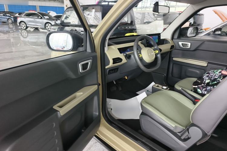 Used Geely Galaxy Panda 2024 200km Panda Rider Driver Seat