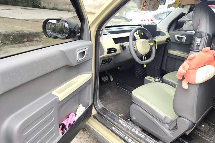 Used Geely Galaxy Panda 2024 200km Panda Rider Driver Seat
