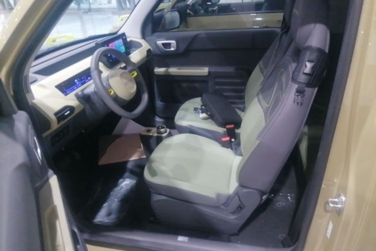 Used Geely Galaxy Panda 2024 200km Panda Rider Driver Seat