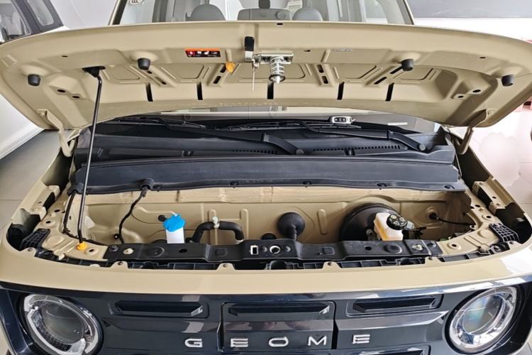 Used Geely Galaxy Panda 2024 200km Panda Rider Engine Bay